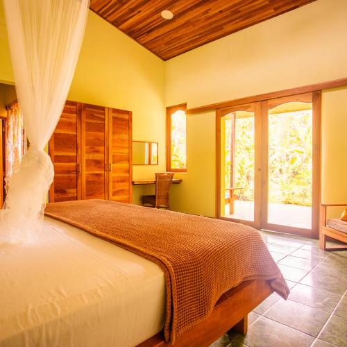 Image of Nature Retreat in Manzanillo Near the Beach