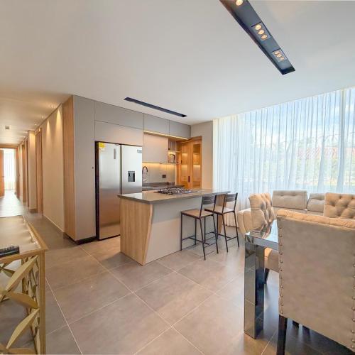 Image of Cielo Verde 102-Luxury Apartment 3 Min from Airport JMC