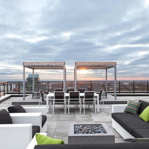 Jets Nest DT free PRK rooftop patio gym