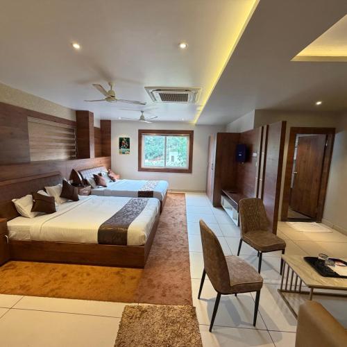 Image of Raravies family restaurent Mattanur,Near Kannur airport