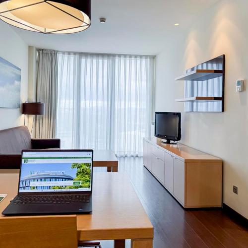 Hotel Jardines de Uleta Suites