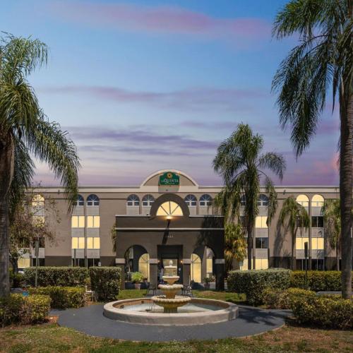 La Quinta by Wyndham Miami Lakes
