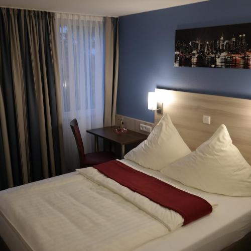 Image of Motel 44