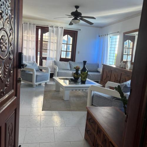 Image of Acogedor Apartamento 4to piso 5 minutos de casa de campo