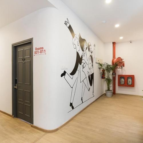 Image of Super Townhouse The Awadh Airport