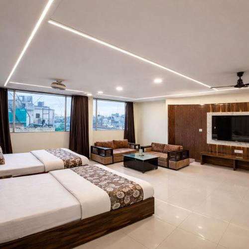 Hotel Shivdev International, near New Delhi Railway Station & City Centre