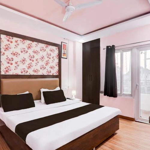 New Darpan Near New Delhi Railway Station & Connaught Palace