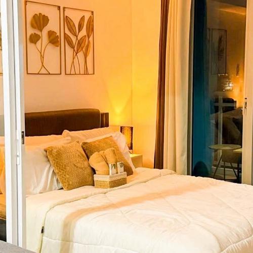 Condo Transient by Eugenio Tan