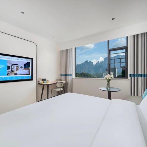 Image of Ni Hao Hotel Zhangjiajie Ziwu Road