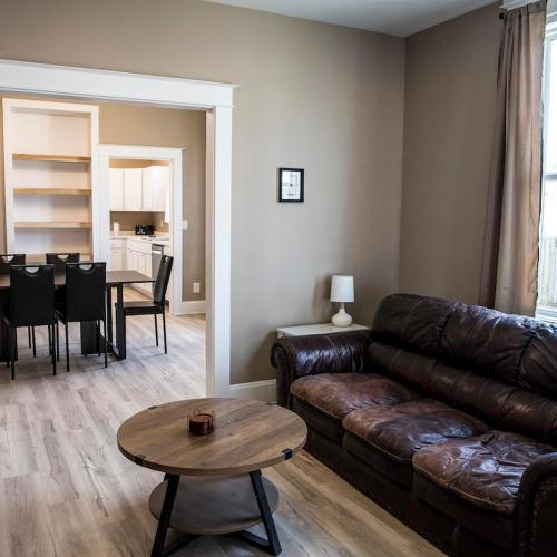 Image of 3Bed 2Bath, Walk to UE, New Reno, Parking & More!