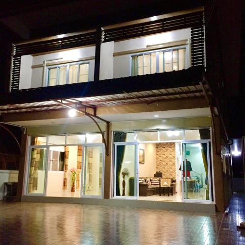 Image of Apinsaya House