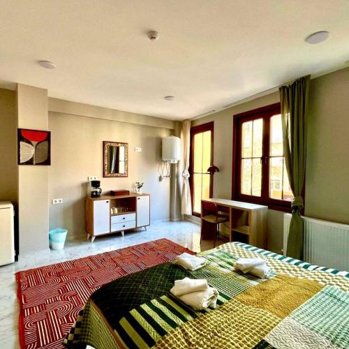 Nest Studio Apartments