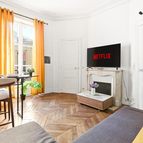 Lovely Studio in Upscale Paris 8th with Netflix