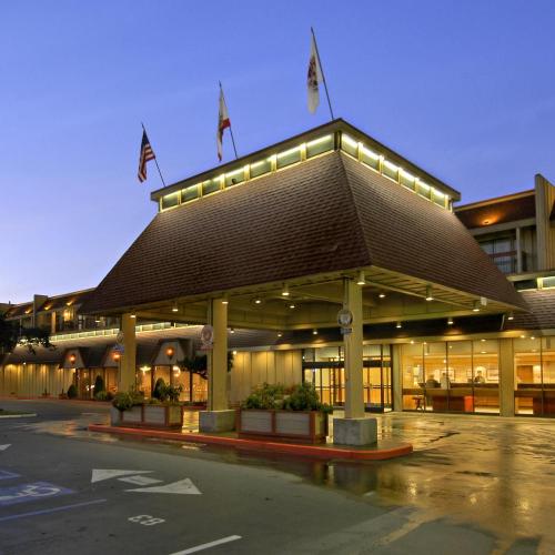 Image of Red Lion Hotel Eureka