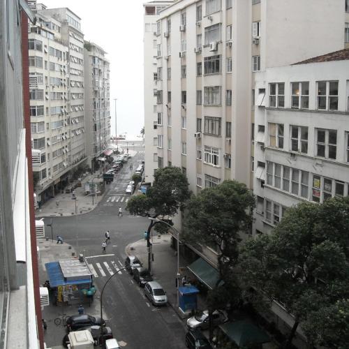 Quarto Com 1 Garagem Coberta 3 Minutos do Metrô e 80 metros da Praia de Copacabana
