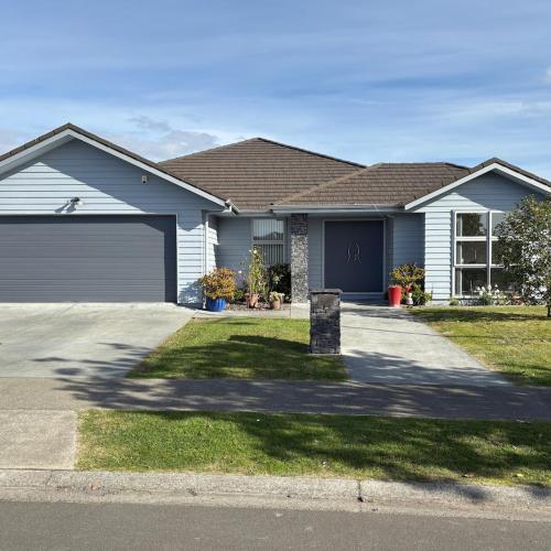 Image of Modern Napier Comfort