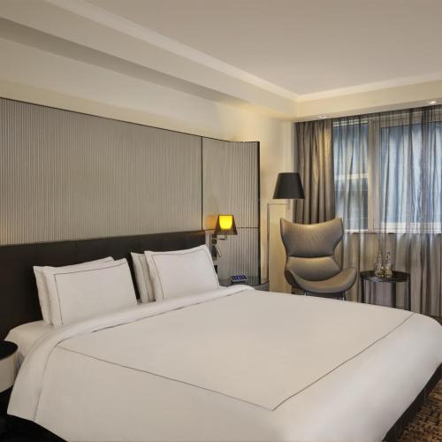 Park Plaza Victoria London