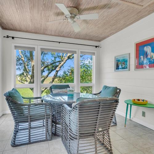 1723 Shelter Cove