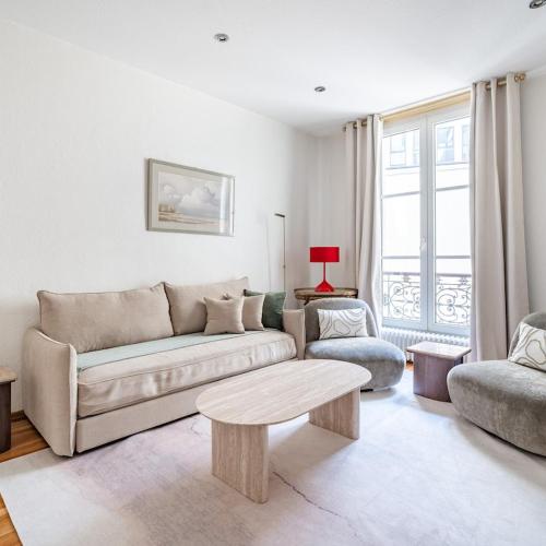 Prestige Apartment Champs-Élysées 86 m2