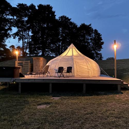 Blissful Bell Tent Oasis near Pymatuning Lake in Pennsylvania