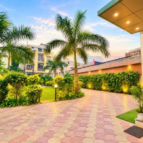 Hotel Near Shree Kashi Vishwanth Temple & Maṅgala Residency Varanasi V Palace Parade Kothi