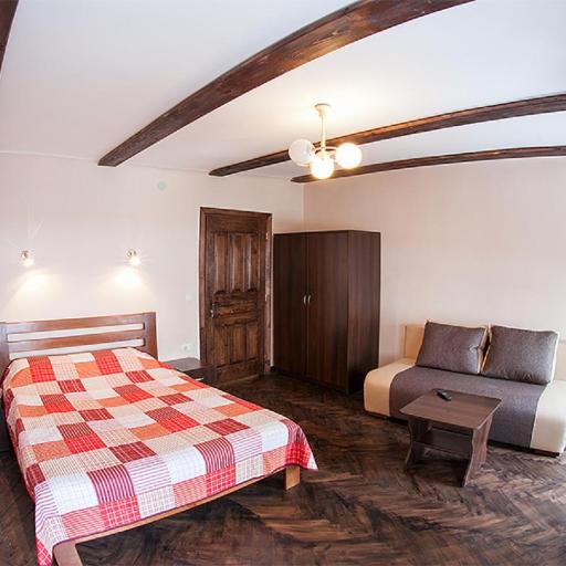 Квартира в центрі по вулиці Вірменська 12 дві спальні з двуспальними ліжками є інтернет сама Площа Ринок, undefined