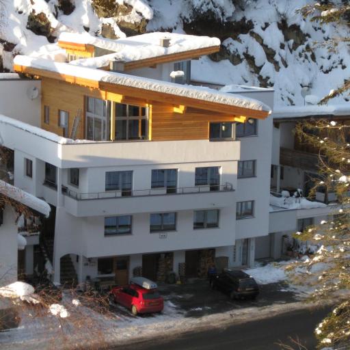 Apart Kathrin, undefined