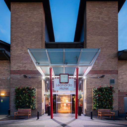 Leonardo London Heathrow Airport, undefined