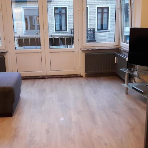 Arno's Place, undefined