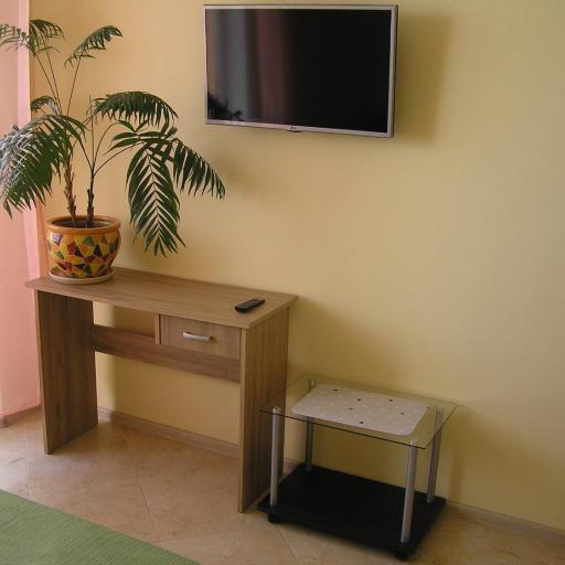 Orange Guest Rooms, undefined