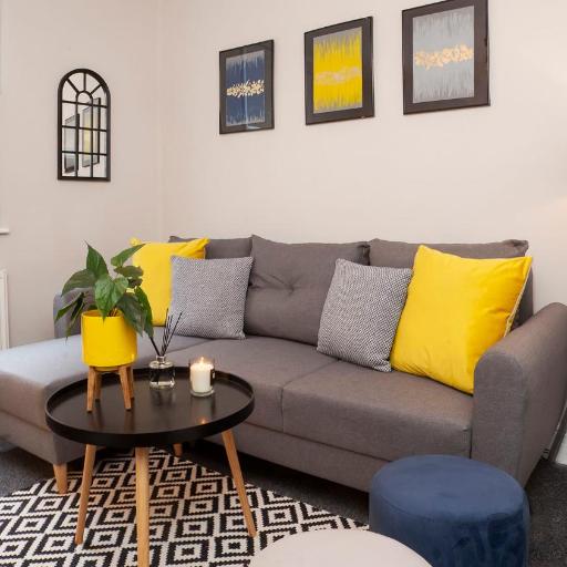 Stylish and most central 2 bed -Free Parking, undefined