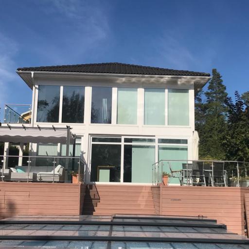 nikos house;, undefined