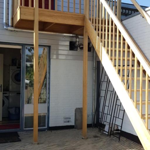 Jabaki Red Studio, undefined