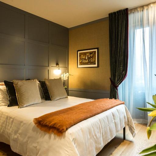 Living Suites, undefined