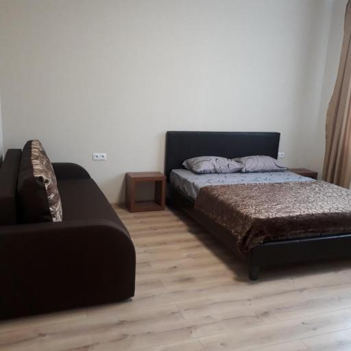 КВАРТИРА С БАЛКОНОМ, undefined