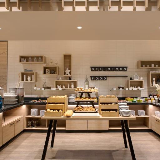 Holiday Inn Frankfurt Airport by IHG, undefined