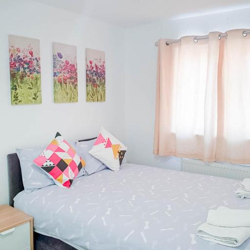 Airport Lounge - 3 Bed - 6 Persons, undefined