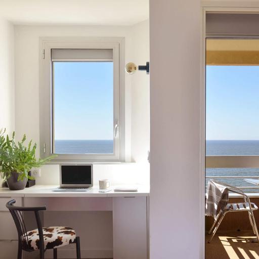 NOUVELLE VAGUE Modern Ocean View STUDIO w balcony - Swimming Pool, undefined