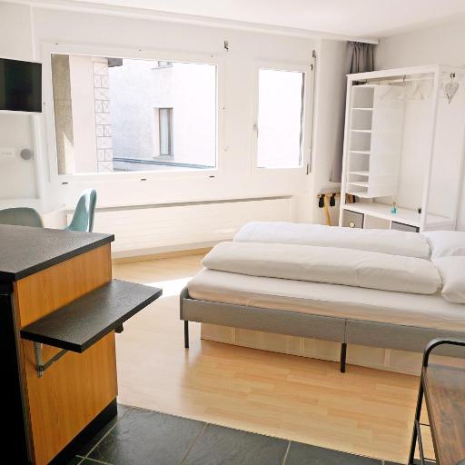 Schick und freundlich, zentral, modernes Studio - C5, undefined