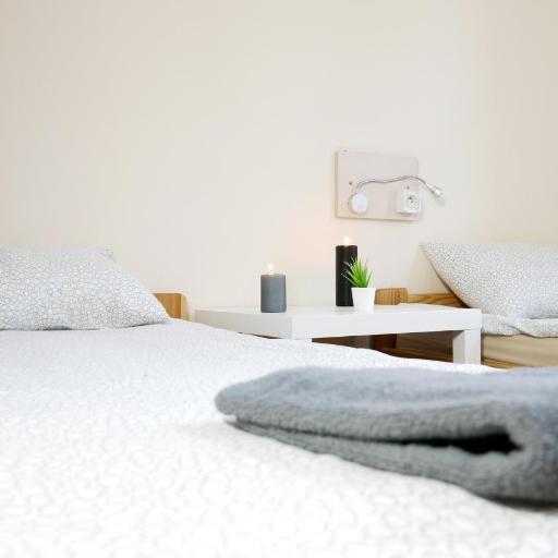 Hoża Apartments and Rooms, undefined