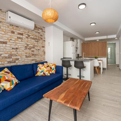 LA TRINIDAD SUITES, undefined