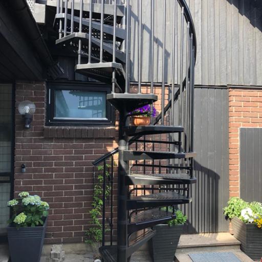 En trappa upp, undefined