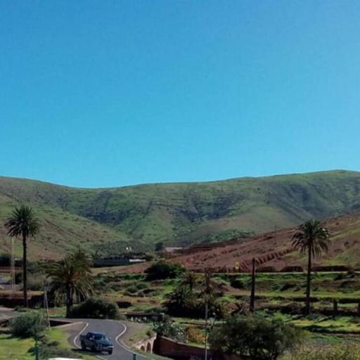 La Vega R., undefined