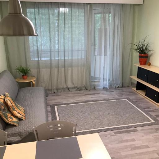 Spacious 1bdrm apartment near metro. Free parking, undefined