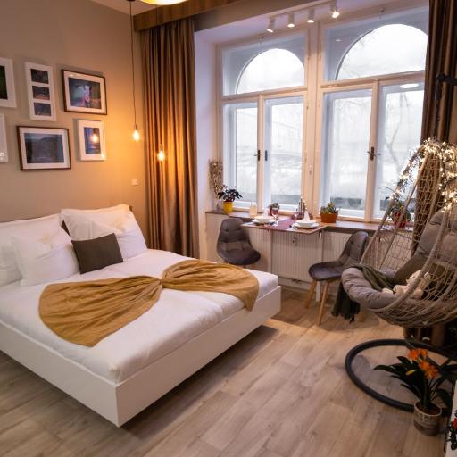 ⭑ Comfy VIP studio in the center with Netflix, undefined