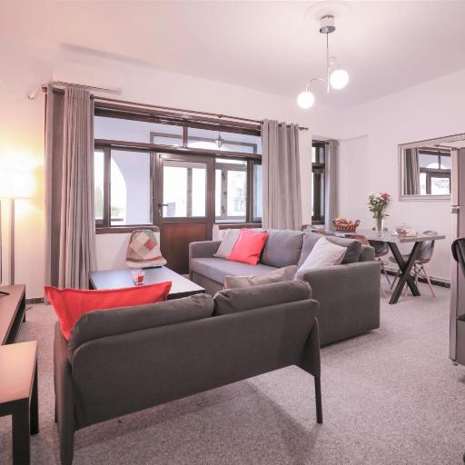 Modern 2 Bedroom Apartment Next to Metro - Marousi, undefined