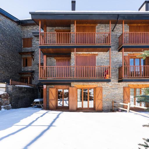 Pie de pistas Fontcanaleta Lamolina, undefined