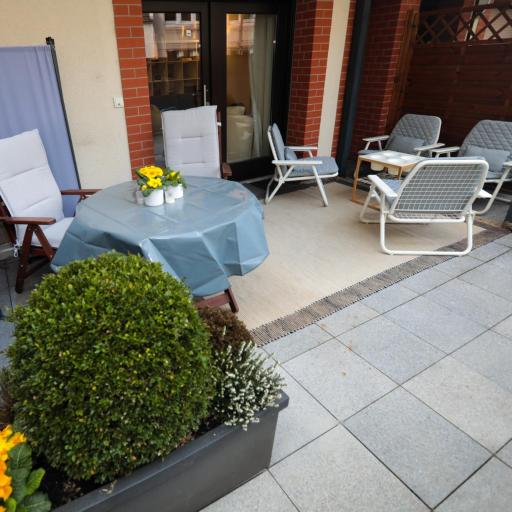 ruhige Terrassen-Whg. 68qm im Stadtzentrum (bis 5 Personen) checkin123, undefined