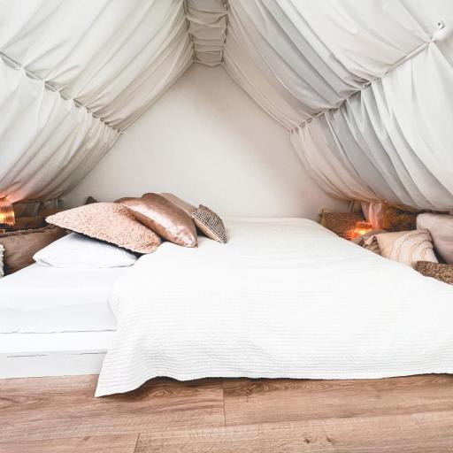 Catharine Suite, undefined