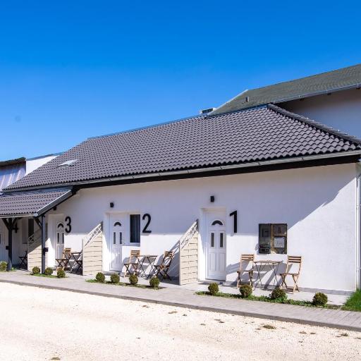 Chesscom Apartments, undefined